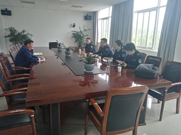 市衛(wèi)生監(jiān)督局到鋼構(gòu)公司開展檢查工作  市衛(wèi)生監(jiān)督局到鋼構(gòu)公司開展檢查工作