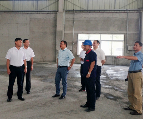 集團公司黨委委員、股份公司黨委書記、總經(jīng)理蔣培進到矸石項目部調(diào)研 