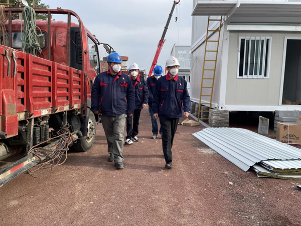 公司黨委書(shū)記檢查指導(dǎo)田家炳中學(xué)隔離點(diǎn)項(xiàng)目建設(shè)工作 公司黨委書(shū)記檢查指導(dǎo)田家炳中學(xué)隔離點(diǎn)項(xiàng)目建設(shè)工作