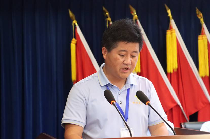 公司召開三屆一次職工代表會(huì)、三屆工會(huì)會(huì)員代表會(huì)