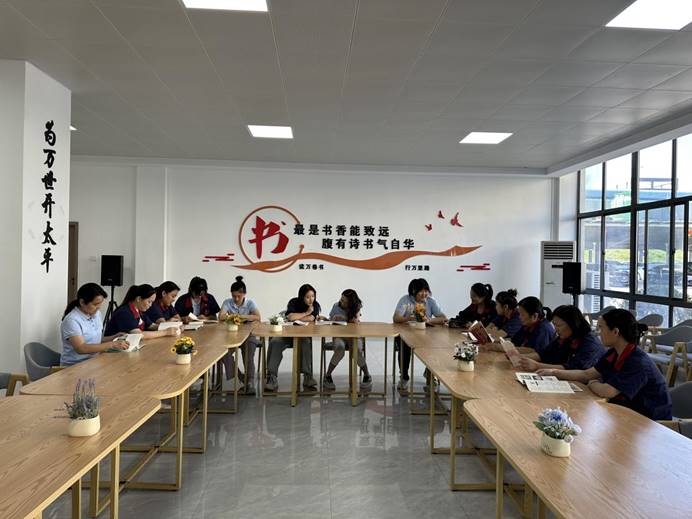 鋼構(gòu)公司舉辦女職工主題閱讀活動(dòng) 鋼構(gòu)公司舉辦女職工主題閱讀活動(dòng)